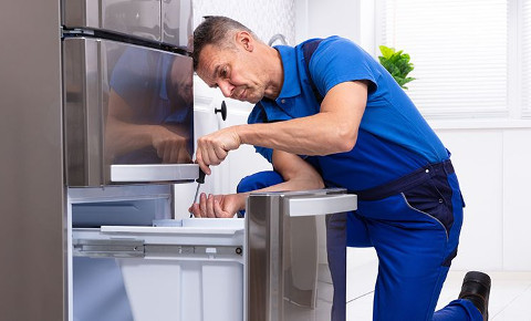 Refrigerator Repair Time